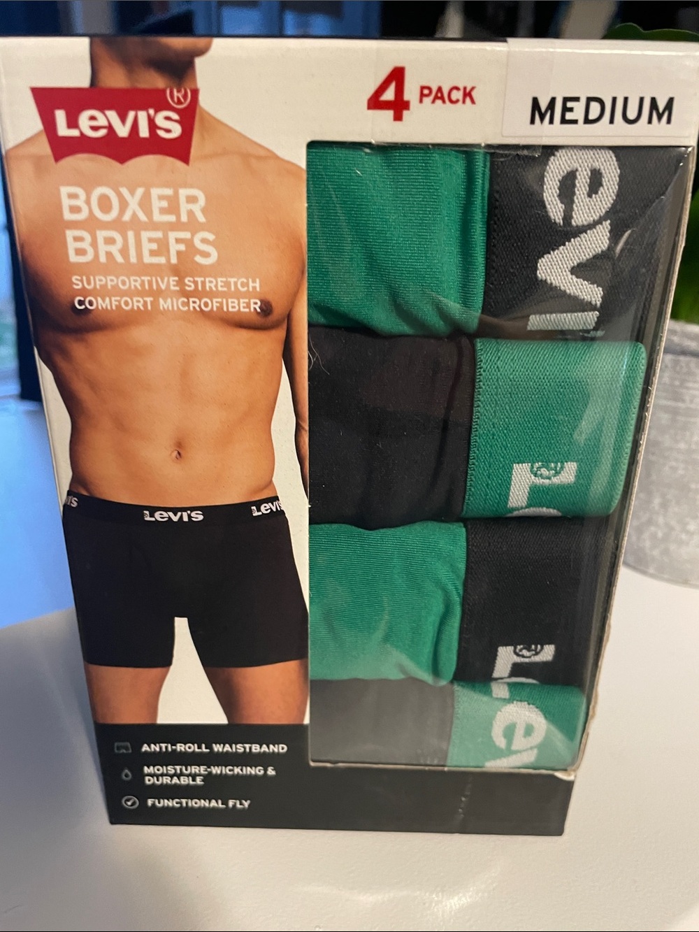 Levi's 4-Pack Men's Boxer Briefs in Black and Green